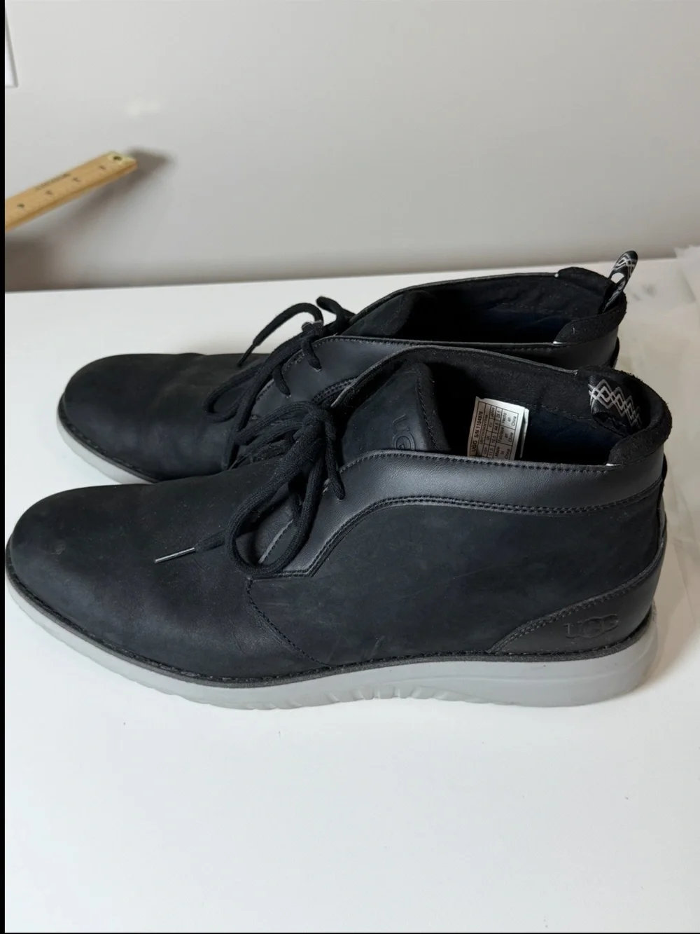 Like New UGG Men's 11.5 Black Union Chukka Boots with Gray Sole